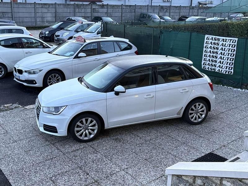 Usata Audi A1 Sportback Ambiente 90 CV (66 kW) 2015 Bianco Utilitaria