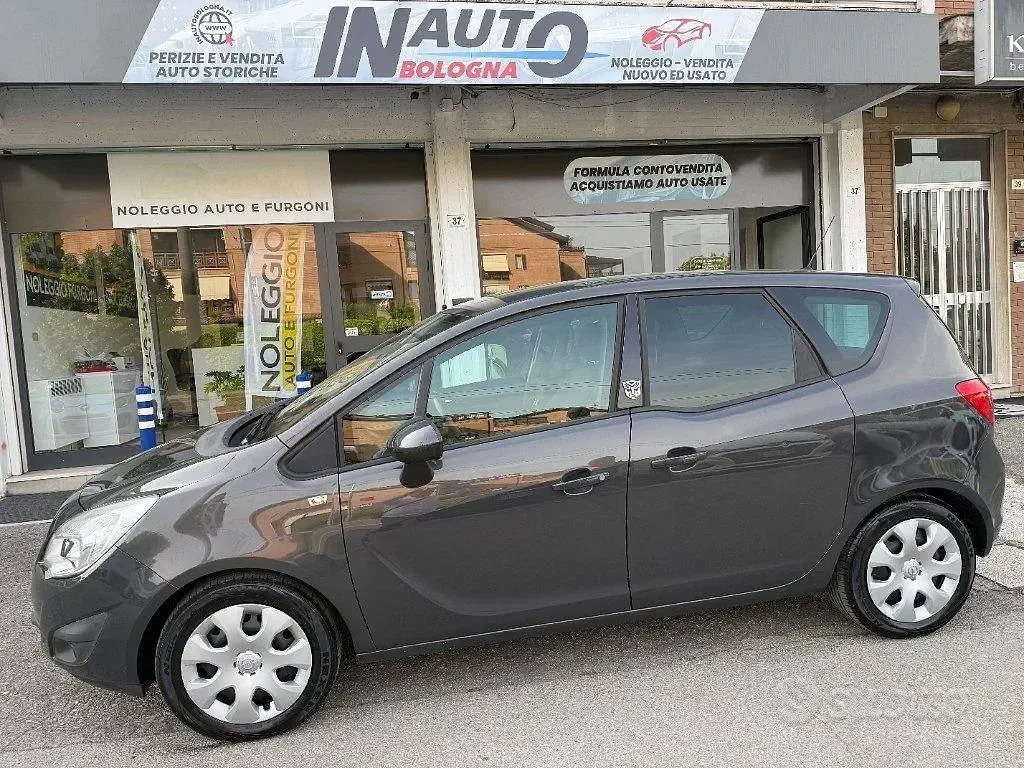 Usata Opel Meriva 120 CV (88 kW) 2013 Grigio scuro Monovolume