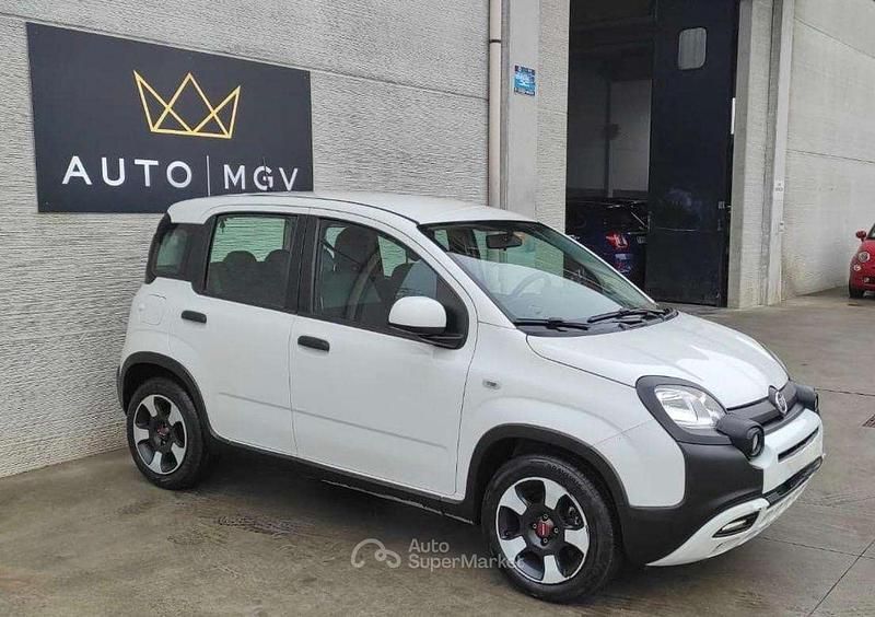 Usata Fiat Panda Cross Cross 69 CV (50 kW) 2023 Bianco Utilitaria