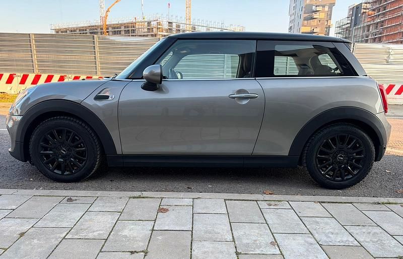 Begagnad Mini ONE 95 HK (69 kW) 2017 Grå Halvkombi