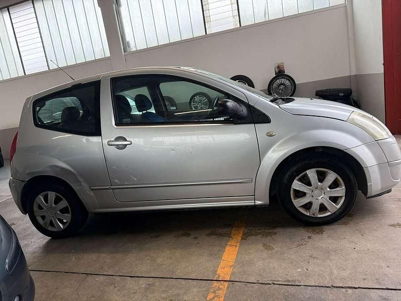 Usata Citroën C2 60 CV (44 kW) 2007 Argento Utilitaria