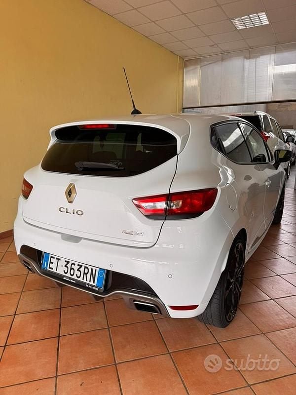 Usata Renault Clio R.S. R.S. 200 CV (147 kW) 2014 Bianco Utilitaria