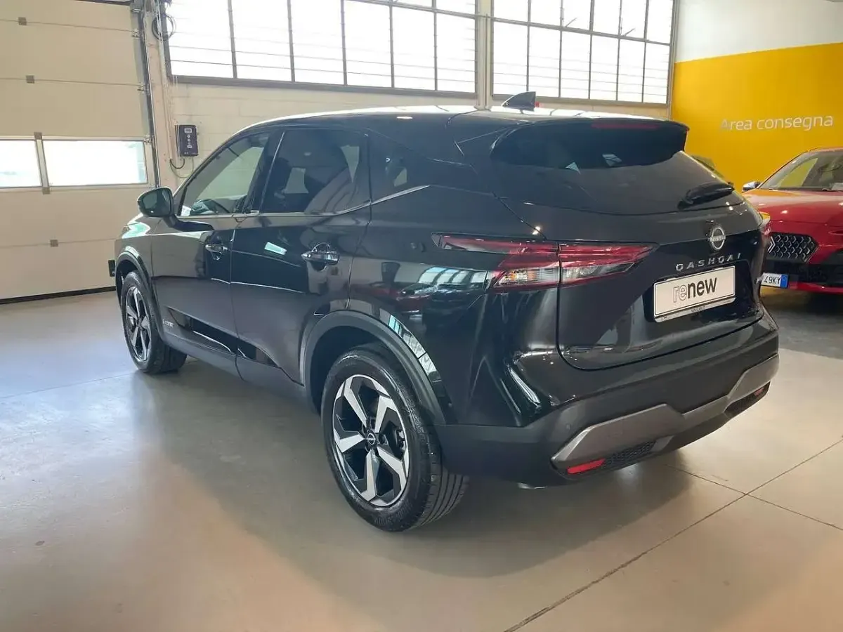 Usata Nissan Qashqai N-Connecta 158 CV (116 kW) 2023 Nero metallizzato SUV