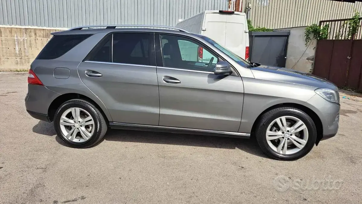 Usata Mercedes ML250 Premium 204 CV (150 kW) 2013 Grigio SUV