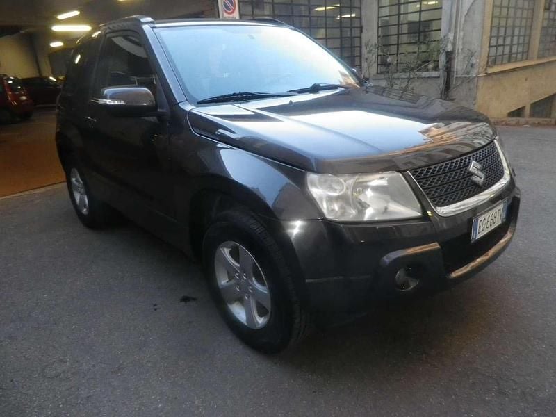Usata Suzuki Grand Vitara 106 CV (77 kW) 2011 Grigio SUV