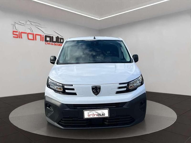 Uusi Peugeot Partner S 102 HP (75 kW) 2025 Peessi Tila-auto