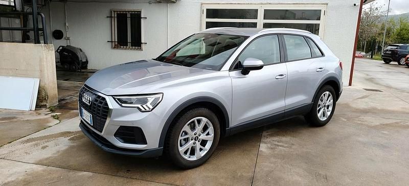 Usata Audi Q3 150 CV (110 kW) 2023 Argento SUV