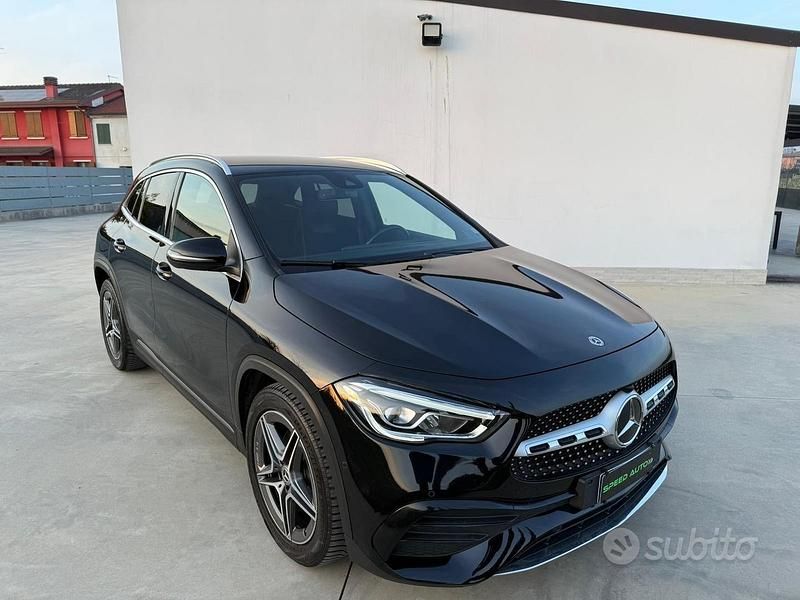 Usata Mercedes GLA200 Premium 150 CV (110 kW) 2021 Nero SUV