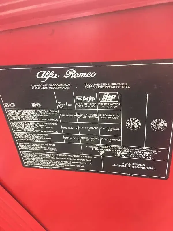 Usata Alfa Romeo Spider 103 CV (75 kW) 1988 Rosso Cabrio