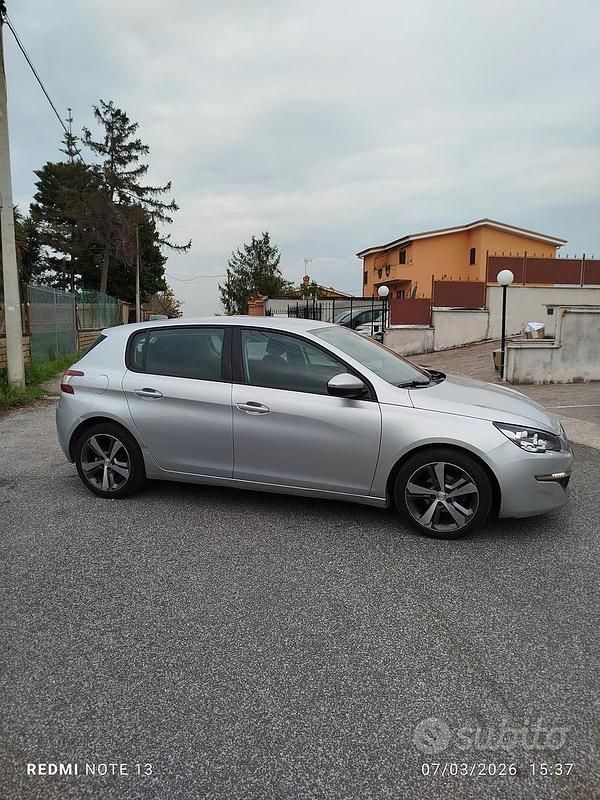 Usata Peugeot 308 100 CV (73 kW) 2015 Grigio Berlina