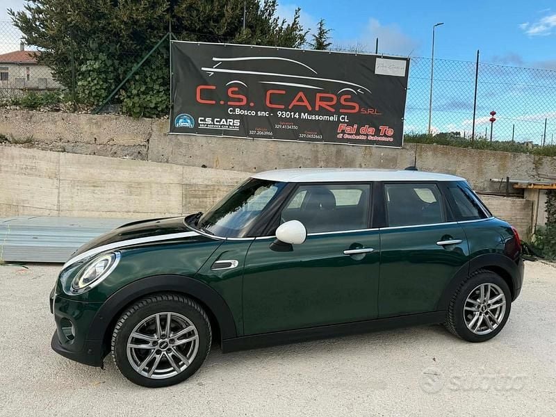 Usata Mini Cooper D 116 CV (85 kW) 2019 Verde Utilitaria