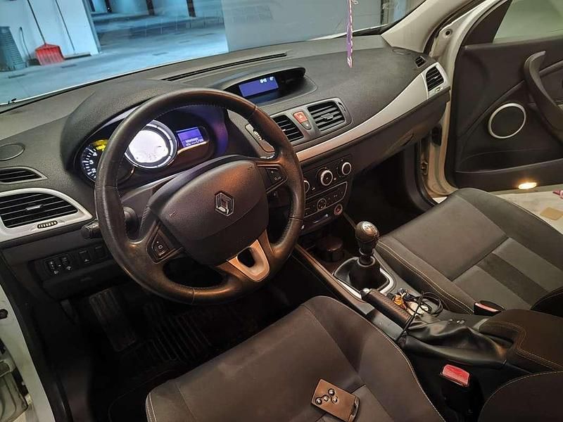Brugt Renault Mégane Dynamique 110 HK (80 kW) 2009 Sedan