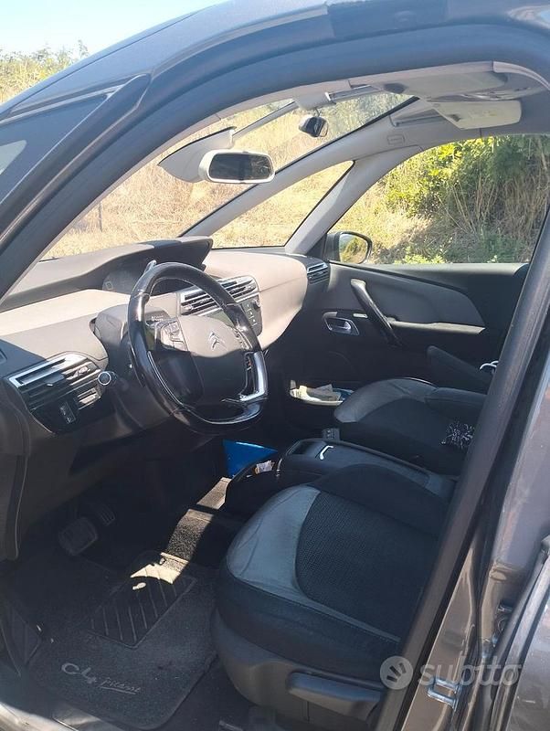 Grigio Usata 2017 Citroën C4 Picasso Monovolume | 11.800 € (Cara) - Immagine 1/4