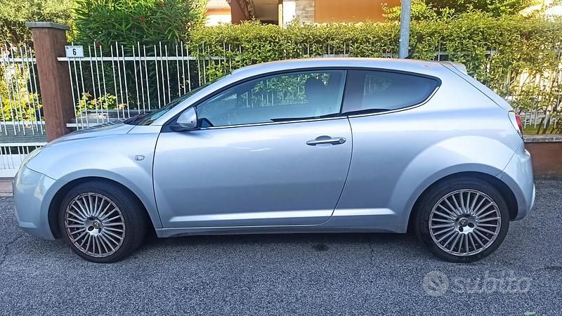 Usata Alfa Romeo MiTo 120 CV (88 kW) 2009 Grigio Utilitaria