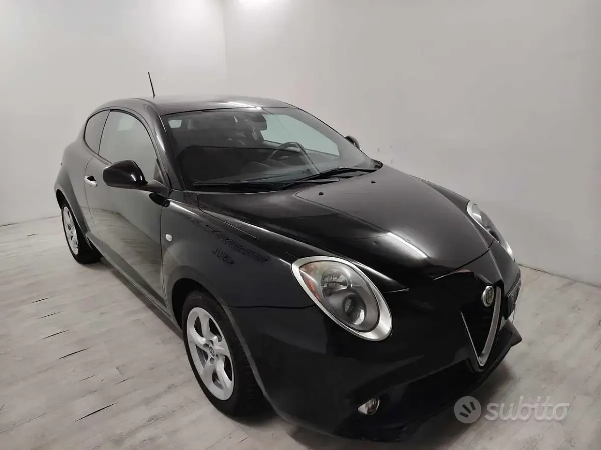 Usata Alfa Romeo MiTo 77 CV (56 kW) 2017 Nero Utilitaria