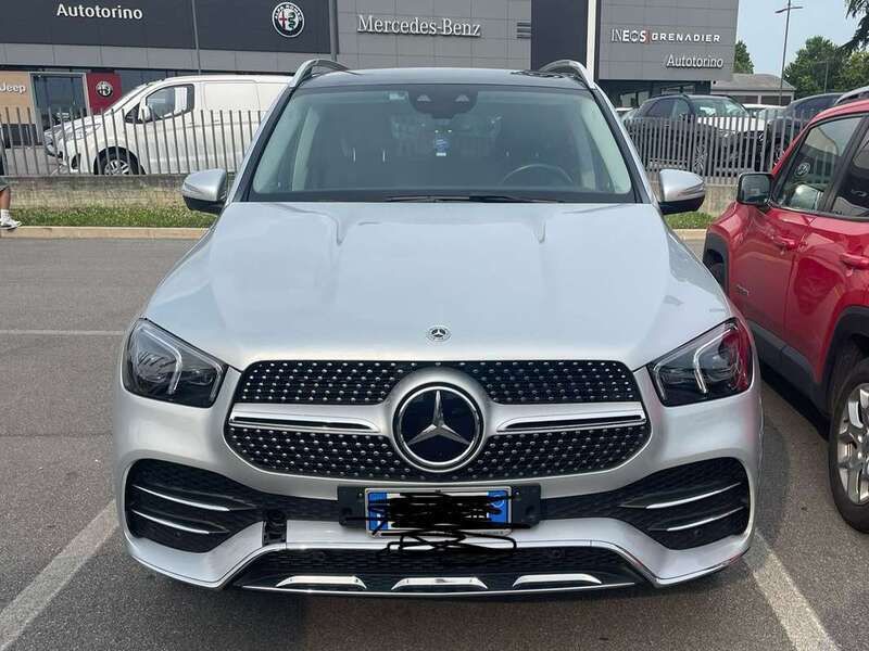 Grigio Usata 2021 Mercedes GLE300 SUV | 52.000 € (Ottimo prezzo) - Immagine 1/4