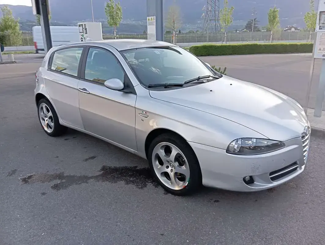 Usata Alfa Romeo 147 Distinctive 120 CV (88 kW) 2008 Utilitaria