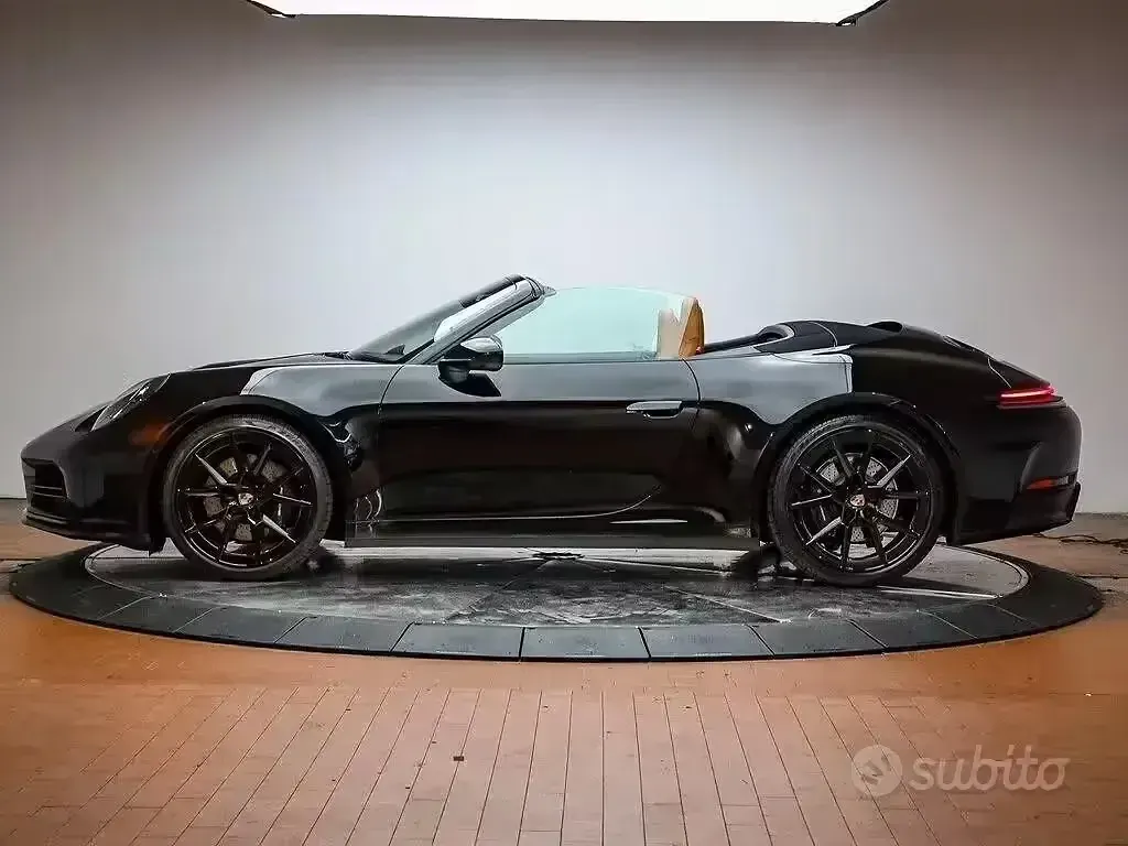 Nuova Porsche 911 Carrera Cabriolet 480 CV (353 kW) 2026 Nero Cabrio