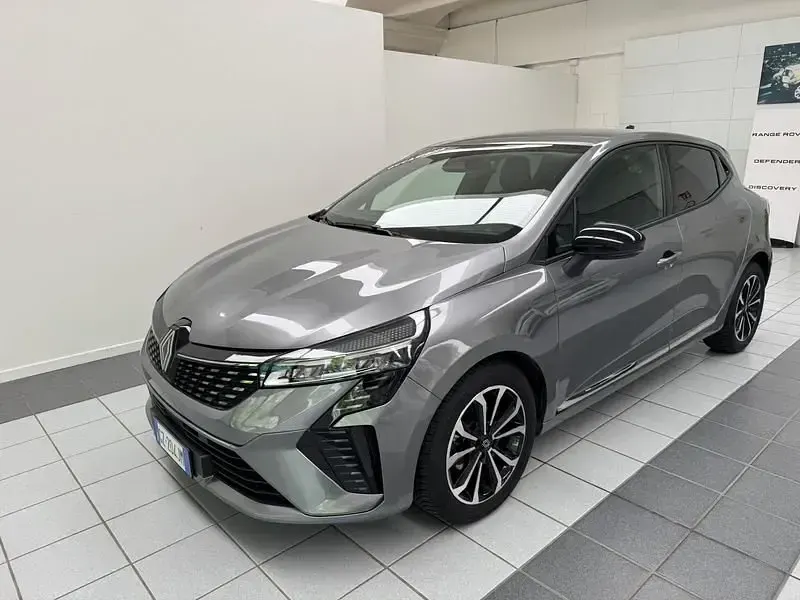 Begagnad Renault Clio V Techno 91 HK (66 kW) 2025 Halvkombi