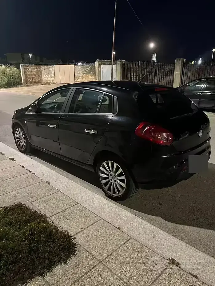 Usata Fiat Bravo Dynamic 105 CV (77 kW) 2010 Nero Utilitaria