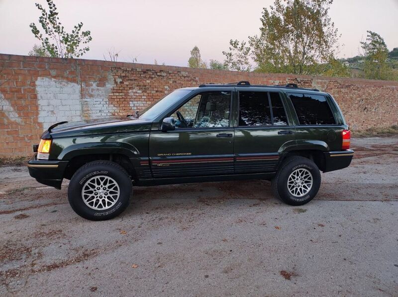 Usato 1995 Jeep Grand Cherokee 5.2 Benzin 215 CV (12.000 €)