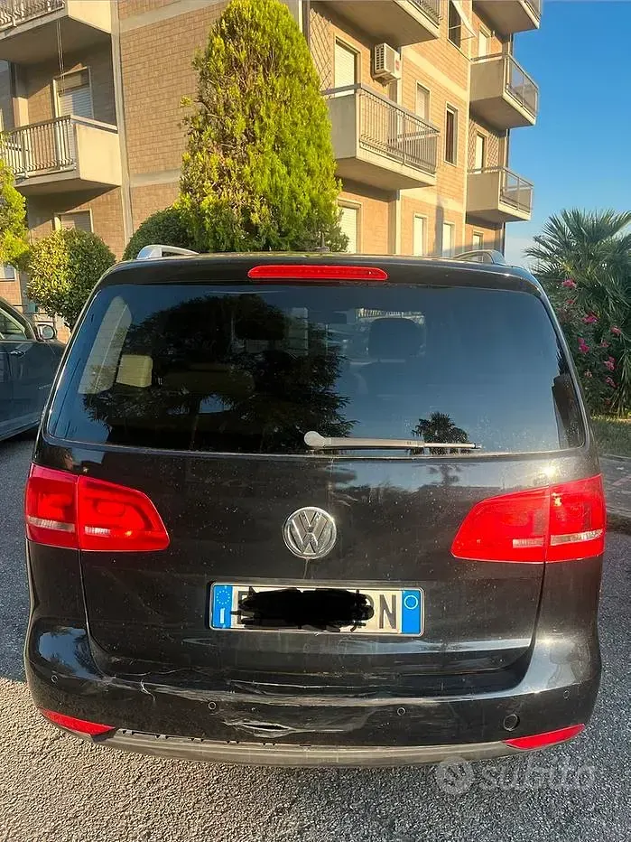 Usata VW Touran 150 CV (110 kW) 2012 Nero Monovolume
