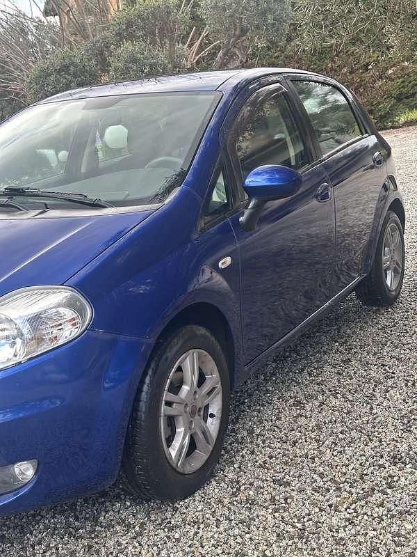 Usata Fiat Grande Punto Dynamic 75 CV (55 kW) 2005 Utilitaria