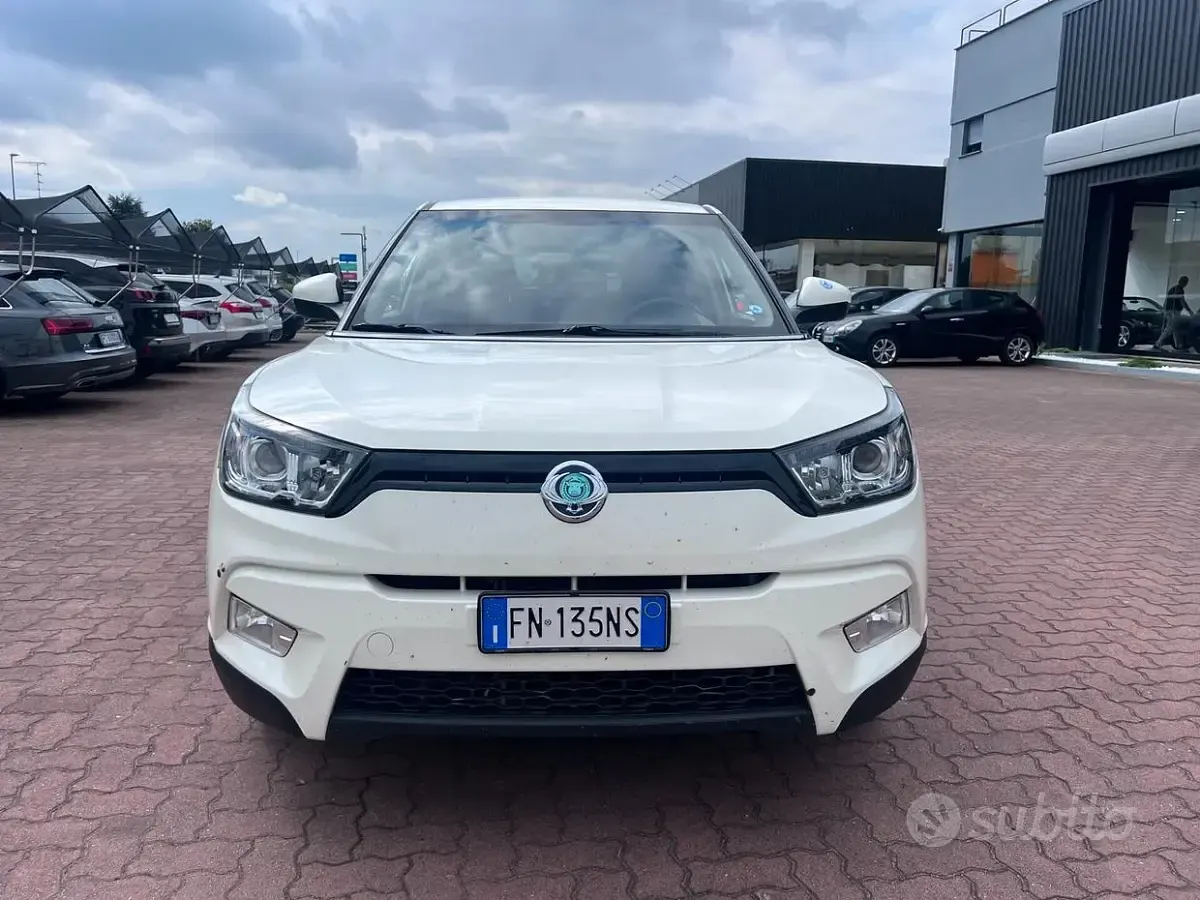 Usata SsangYong Tivoli 128 CV (94 kW) 2018 Bianco SUV