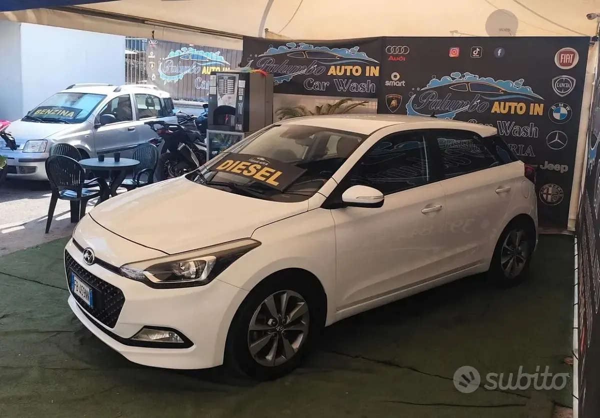 Usata Hyundai i20 Style 75 CV (55 kW) 2016 Bianco Berlina