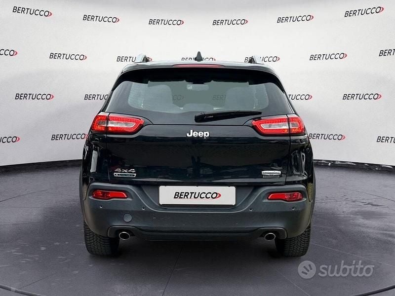 Usata Jeep Cherokee Longitude 170 CV (125 kW) 2015 Nero SUV