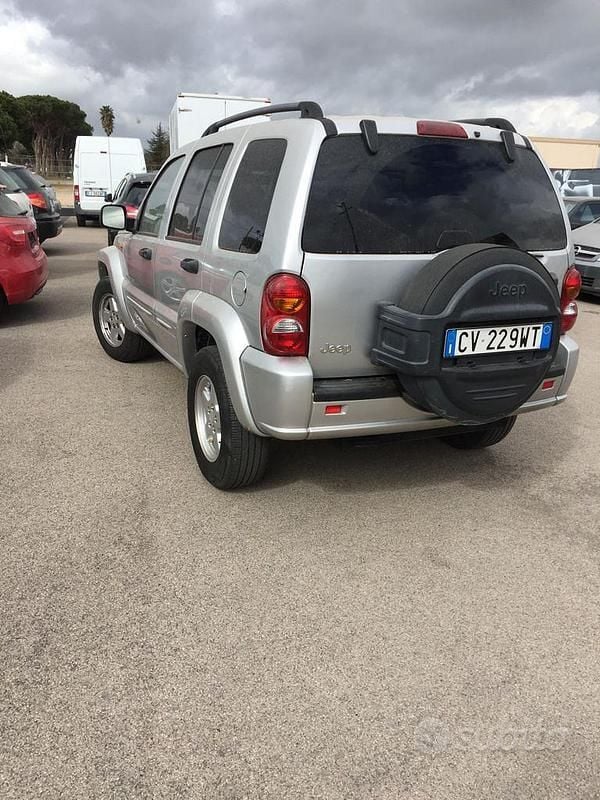 Usata Jeep Cherokee 2005 SUV