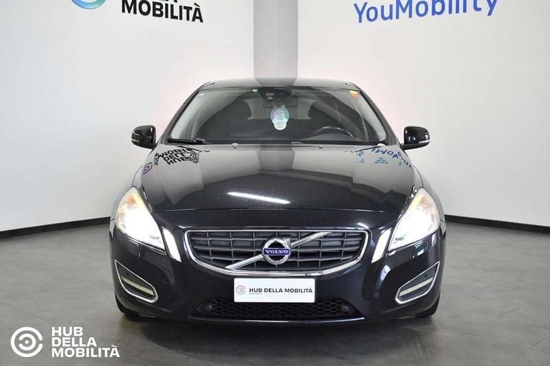 Nero Usata 2012 Volvo V60 Momentum Station wagon | 4500 € (Super prezzo) - Immagine 1/4