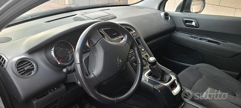 Usata Peugeot 5008 2006 Grigio Berlina