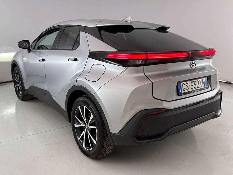 Usata Toyota C-HR Trend 152 CV (111 kW) 2024 Argento SUV