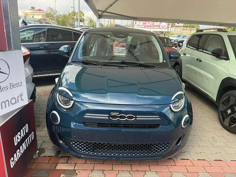 Nuova Fiat 500 65 CV (47 kW) 2026 Blu/azzurro Utilitaria