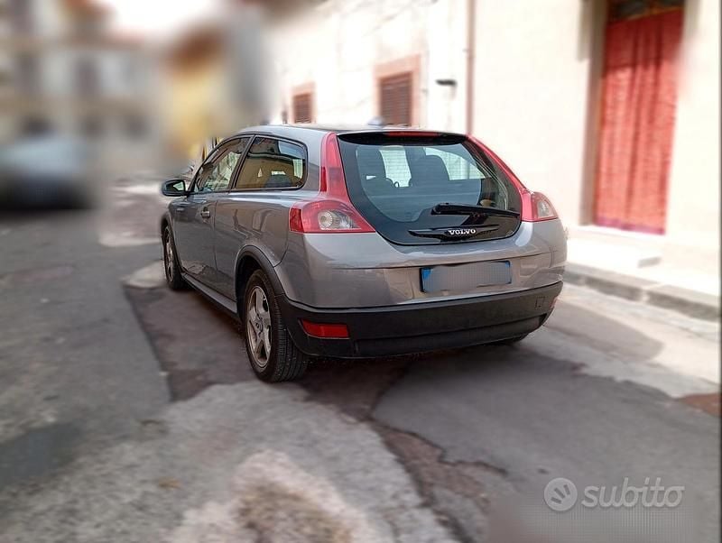 Usata Volvo C30 136 CV (100 kW) 2008 Grigio Utilitaria