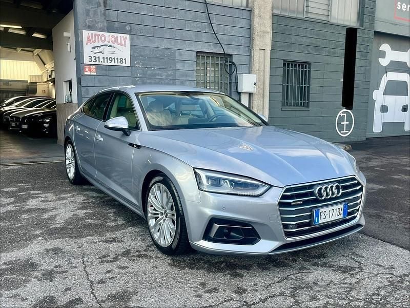 Käytetty Audi A5 Sport 218 HP (160 kW) 2018 Harmaa Coupe - kaksiovinen