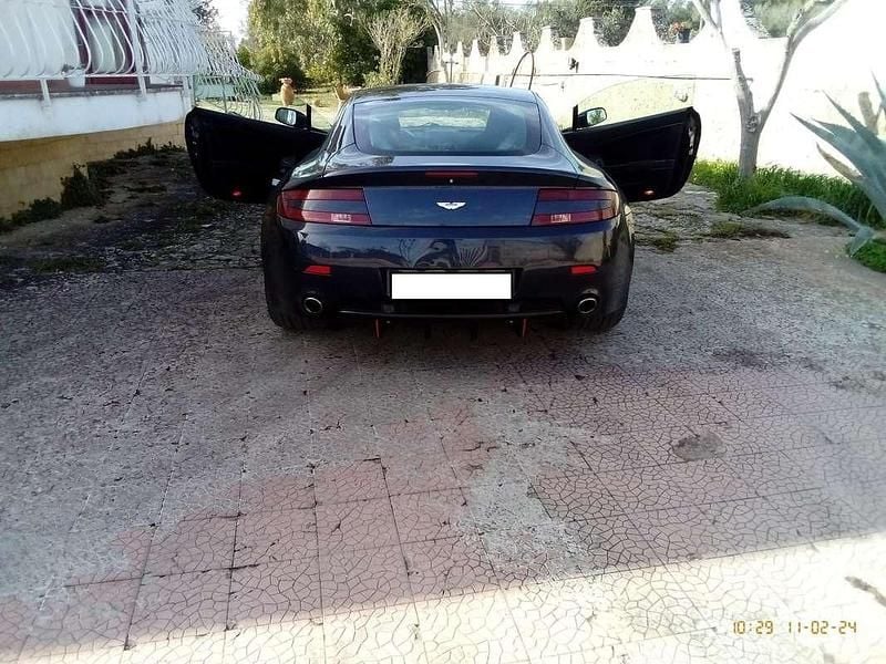 Usata Aston Martin Vantage 385 CV (283 kW) 2009 Blu/azzurro Coupé