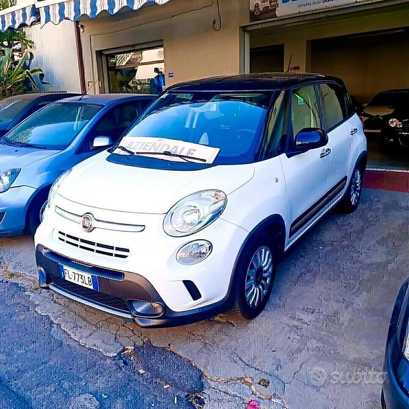 Bianco Usata 2016 Fiat 500L Trekking Monovolume | 9400 € (Buon prezzo) - Immagine 1/4
