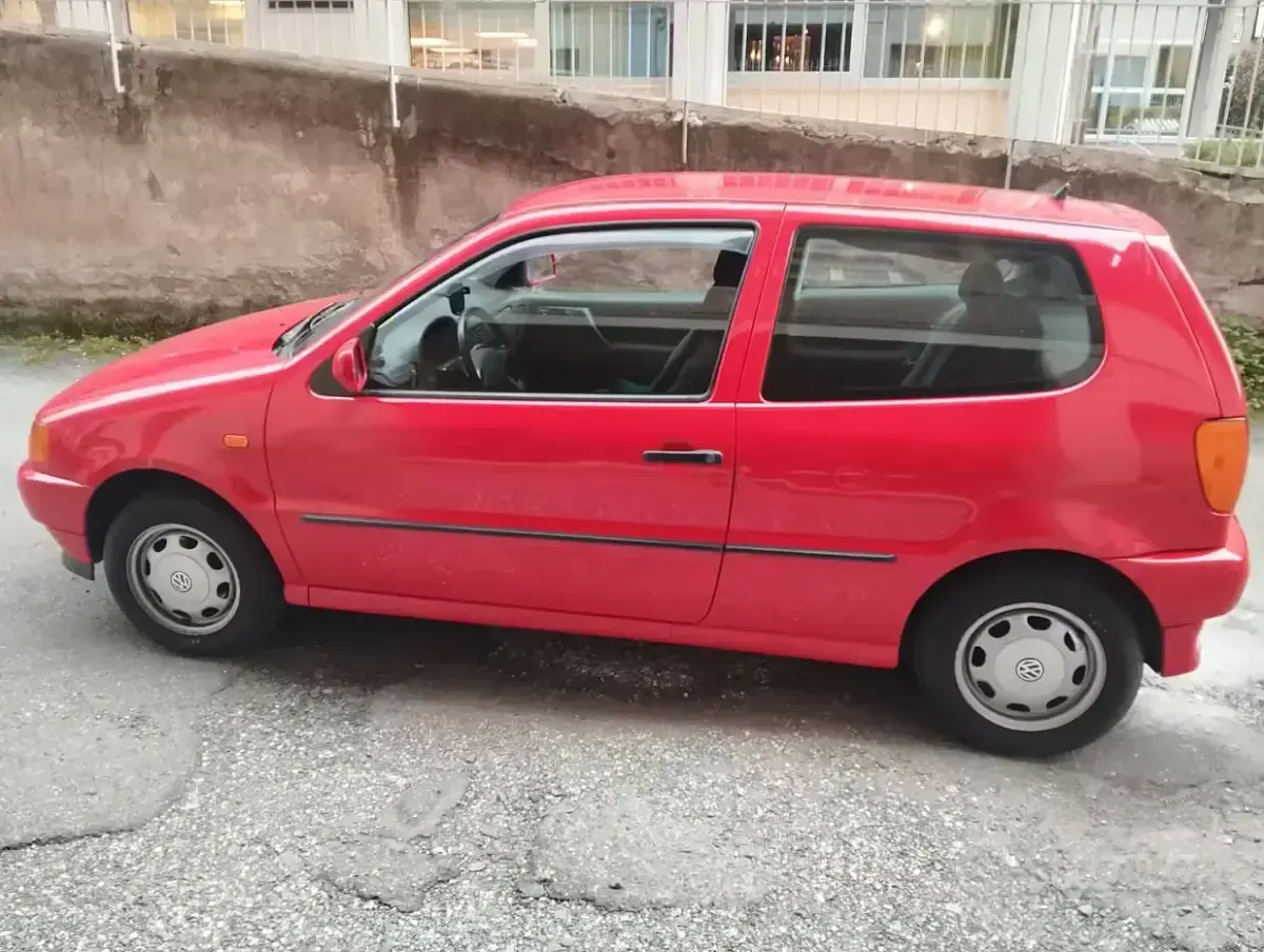 Usata VW Polo 75 CV (55 kW) 1998 Rosso Utilitaria