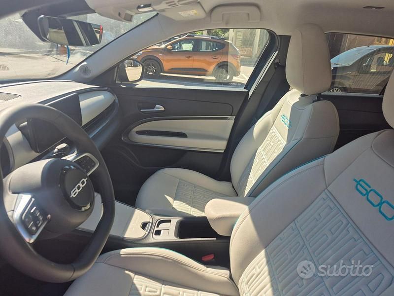 Usata Fiat 600 101 CV (74 kW) 2024 Blu SUV