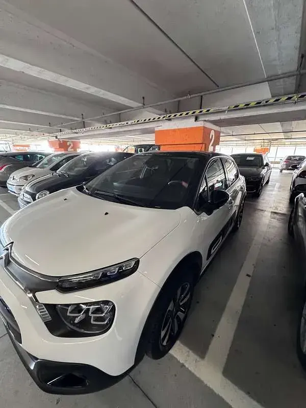 Usata Citroën C3 PureTech 83 CV (61 kW) 2024 Bianco Berlina