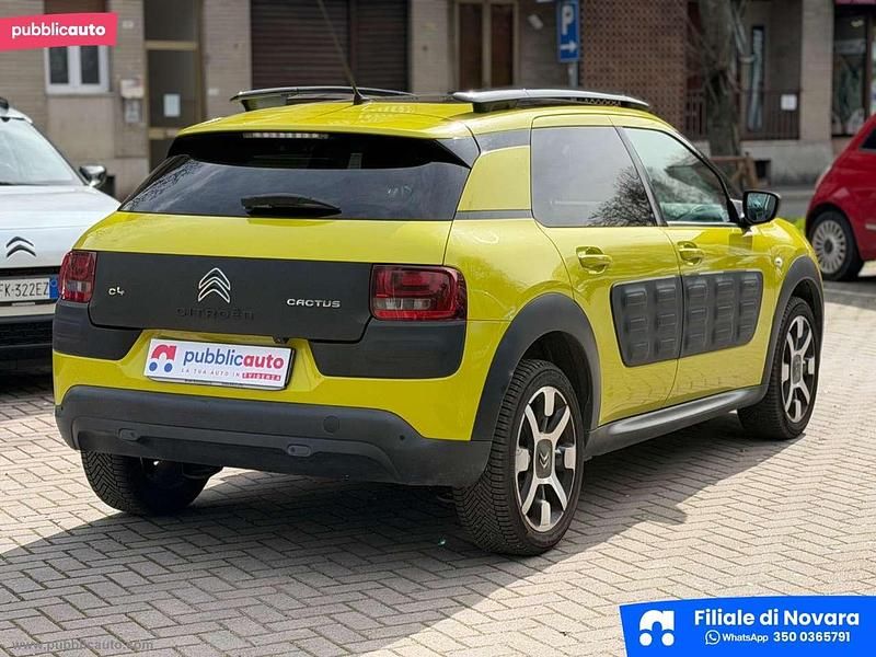 Usata Citroën C4 Shine 99 CV (72 kW) 2015 Giallo SUV