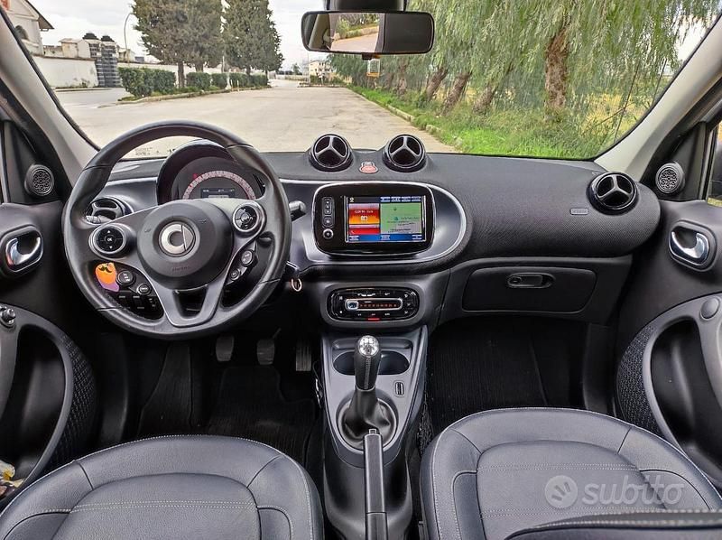 Usata Smart ForFour Prime 71 CV (52 kW) 2019 Grigio Utilitaria