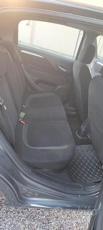 Usata Fiat Punto Evo Lounge 77 CV (56 kW) 2012 Utilitaria