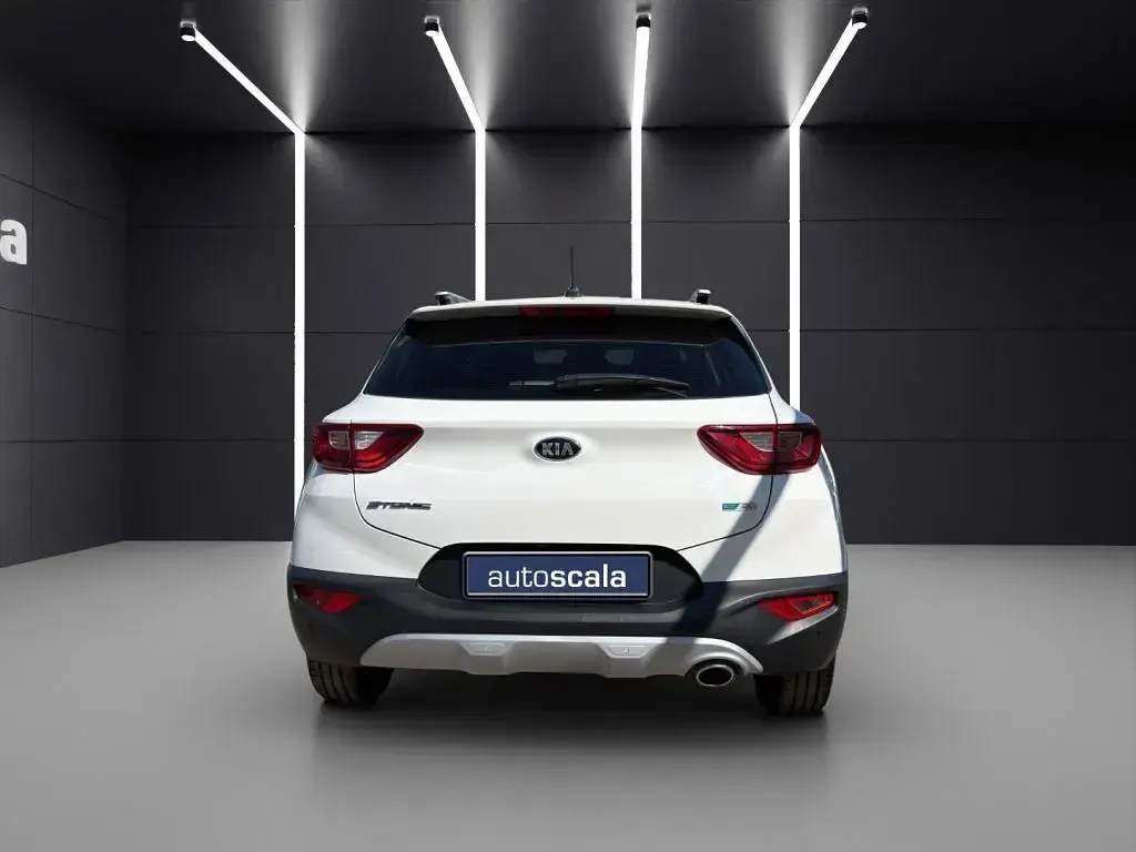 Usata Kia Stonic Urban 84 CV (61 kW) 2021 Bianco SUV
