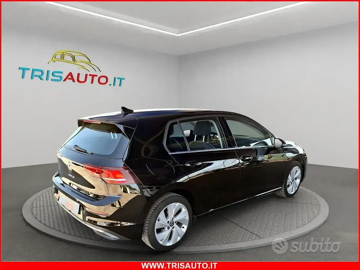 Usata VW Golf VIII Style 150 CV (110 kW) 2025 Nero Utilitaria