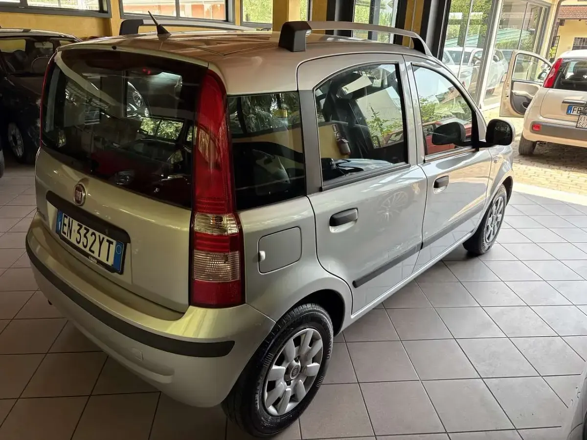 Usata Fiat Panda 69 CV (50 kW) 2012 Argento Utilitaria