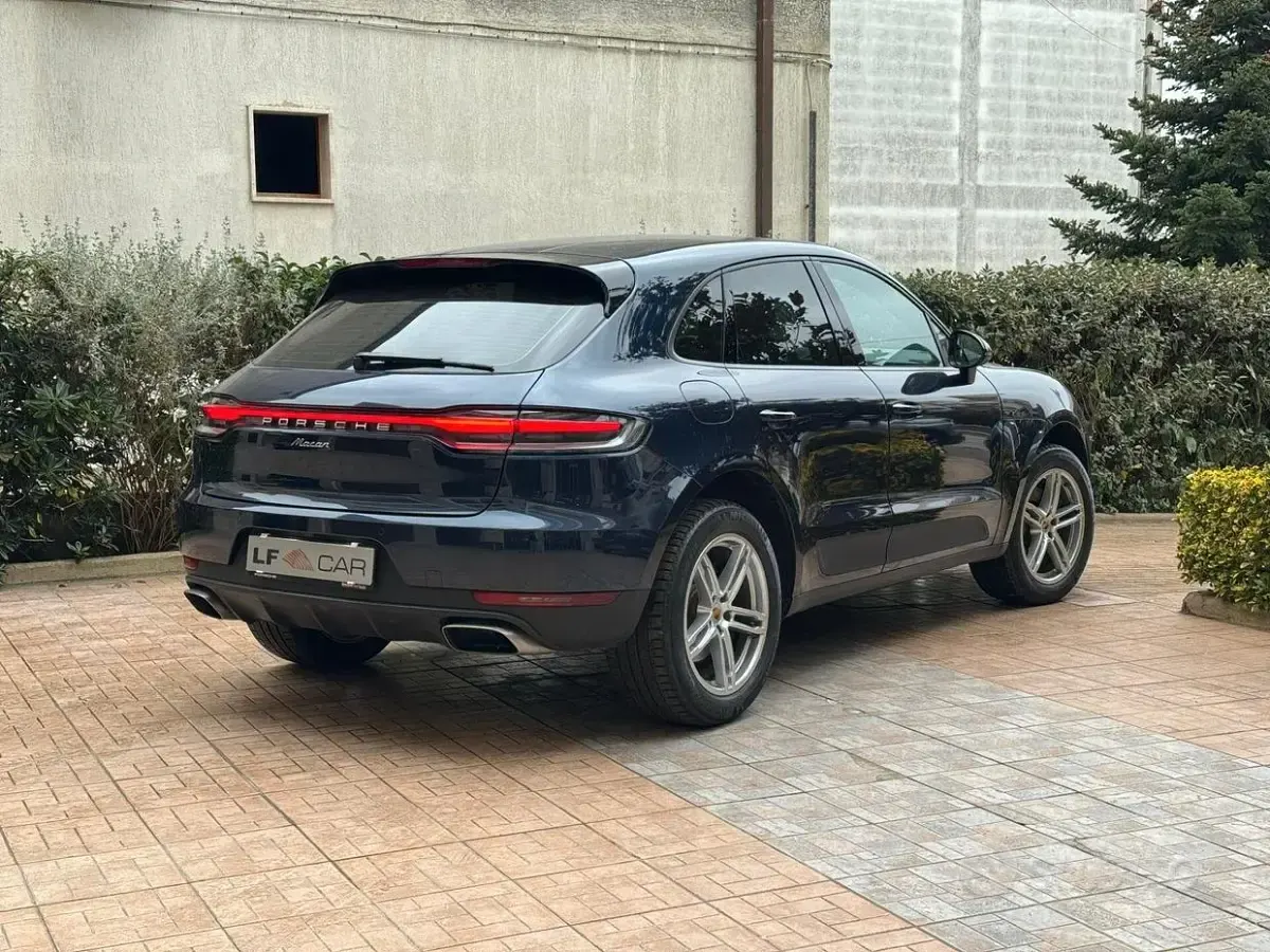 Usata Porsche Macan 245 CV (180 kW) 2019 Bluazzurro SUV