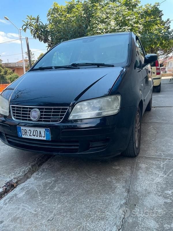 Usata Fiat Idea 90 CV (66 kW) 2008 Nero Monovolume